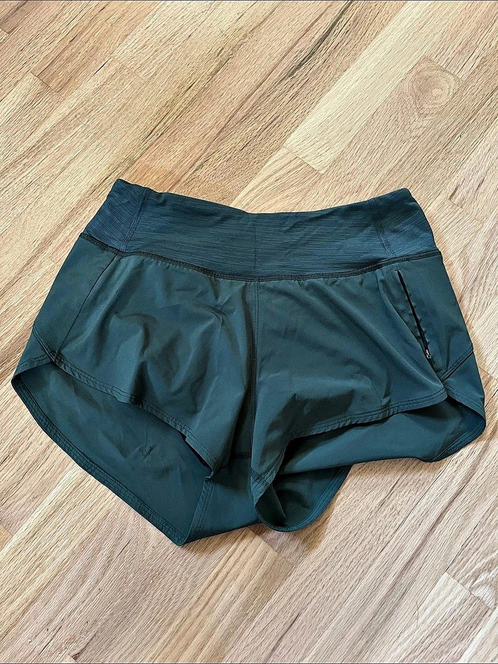 Outdoor Voices Relay 3" Short Athletic Shorts in Green